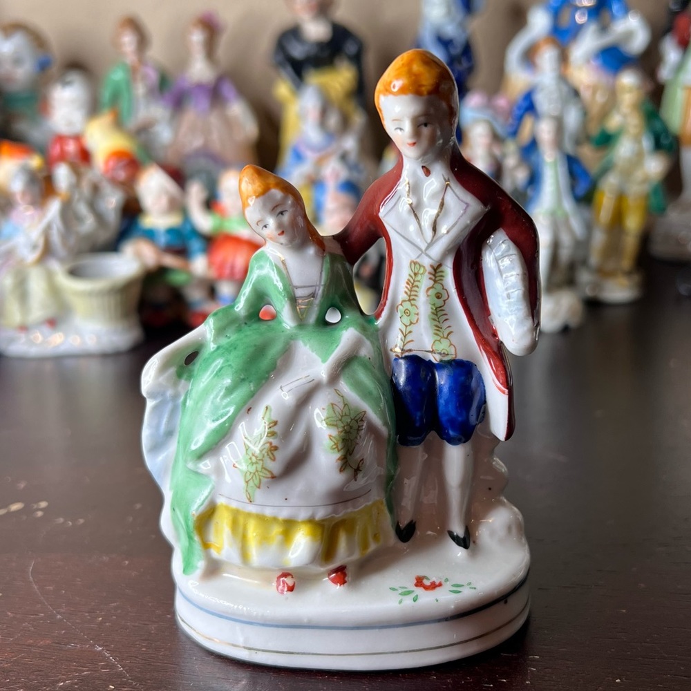 Vintage 1940's Made in Occupied Japan Courting Couple, Colonial, Japanese Cerami